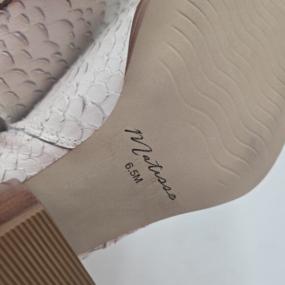 Matisse Caty White Snake Embossed Leather Ankle Boots Women's Size 6.5 M - Picture 7 of 8